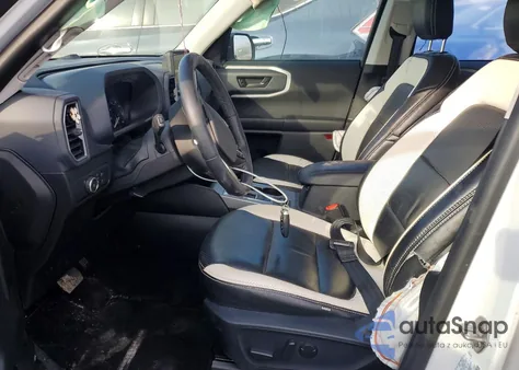 2021 Ford Bronco Sport Big Bend z USA, uszkodzony, nr VIN 3FMCR9B66MRB18869